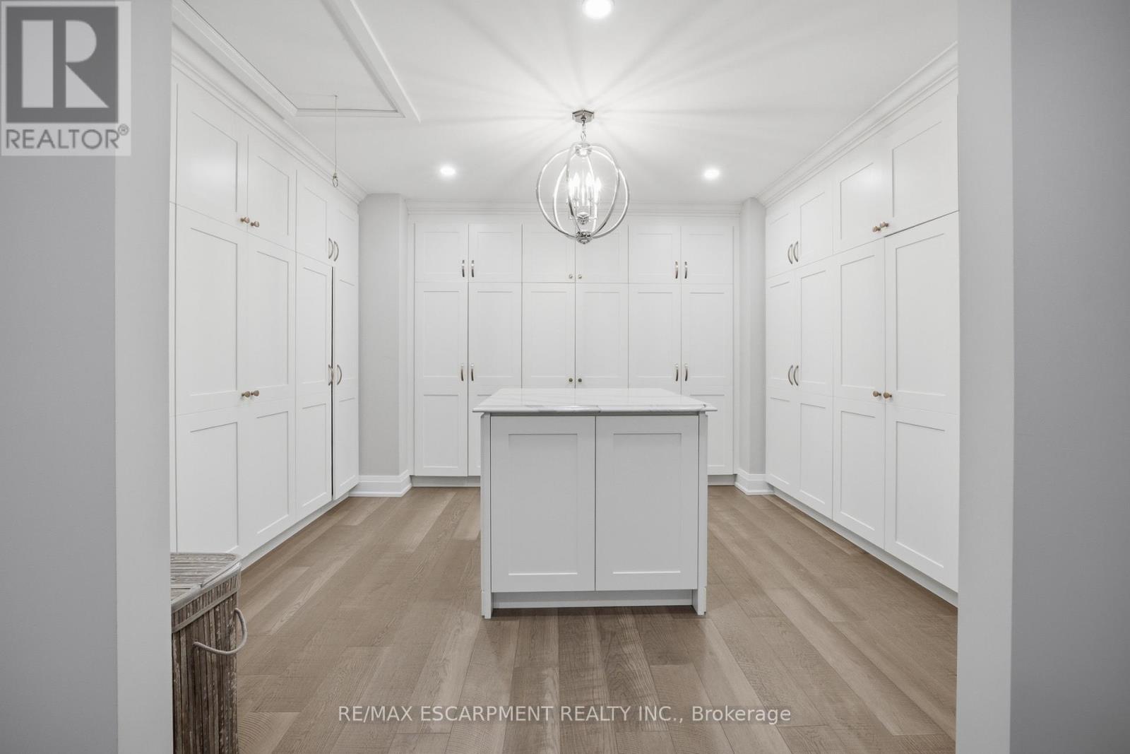 81 FLANDERS DRIVE - 22