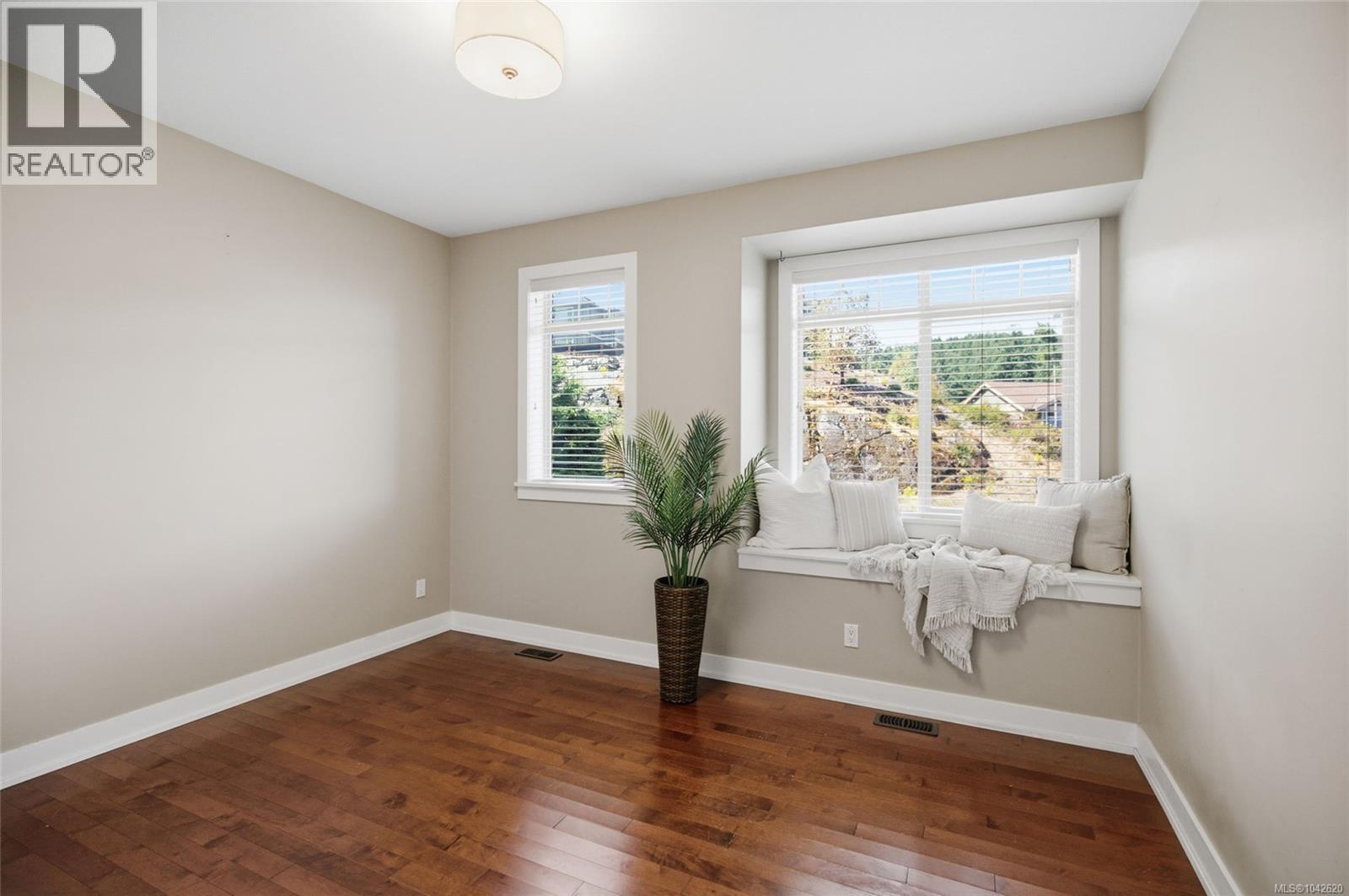 473 Nottingham Dr - 26