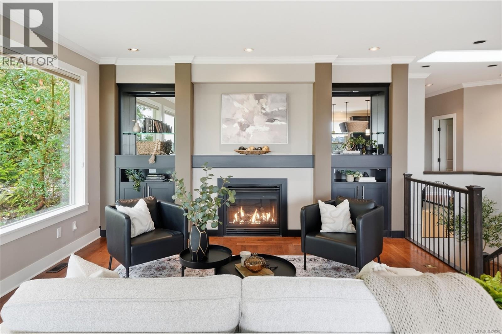 473 Nottingham Dr - 5
