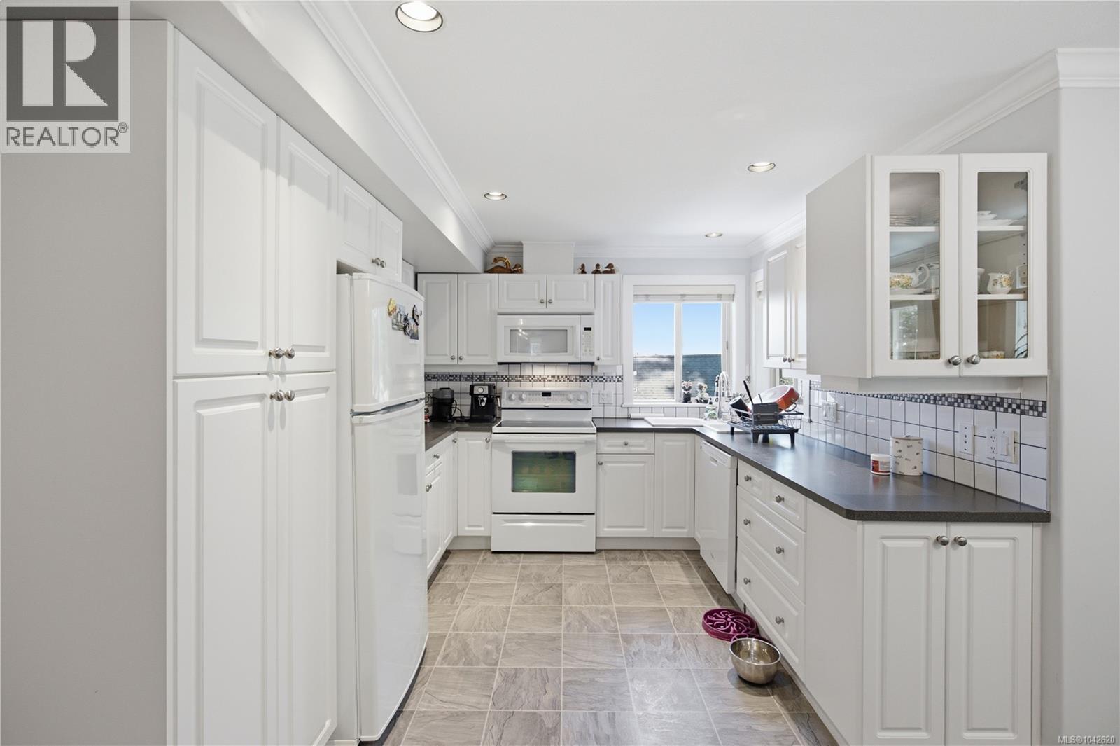 473 Nottingham Dr - 39