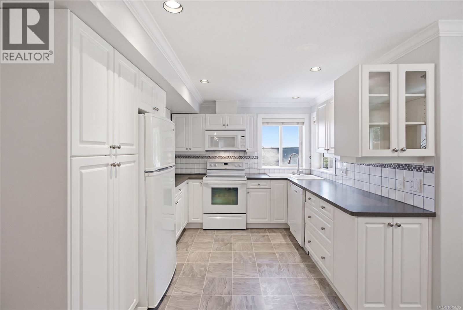 473 Nottingham Dr - 38