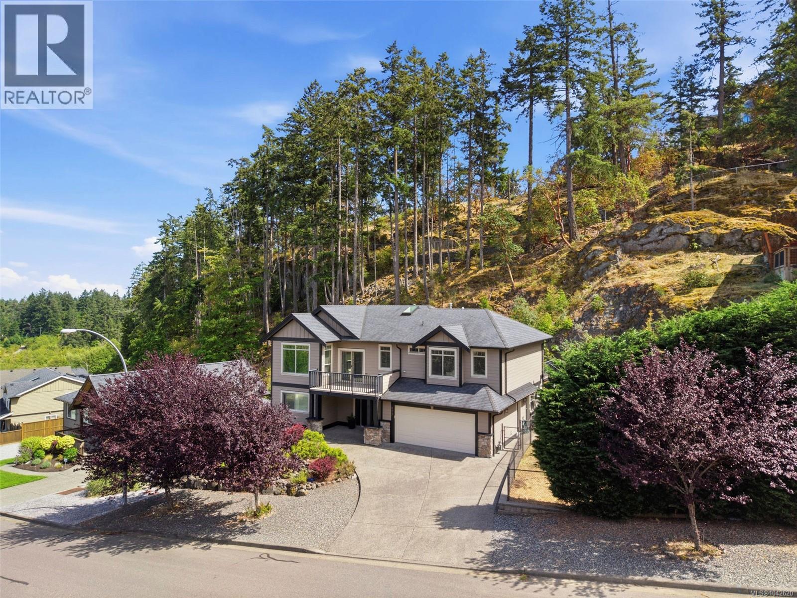 Set in nature with parkland behind