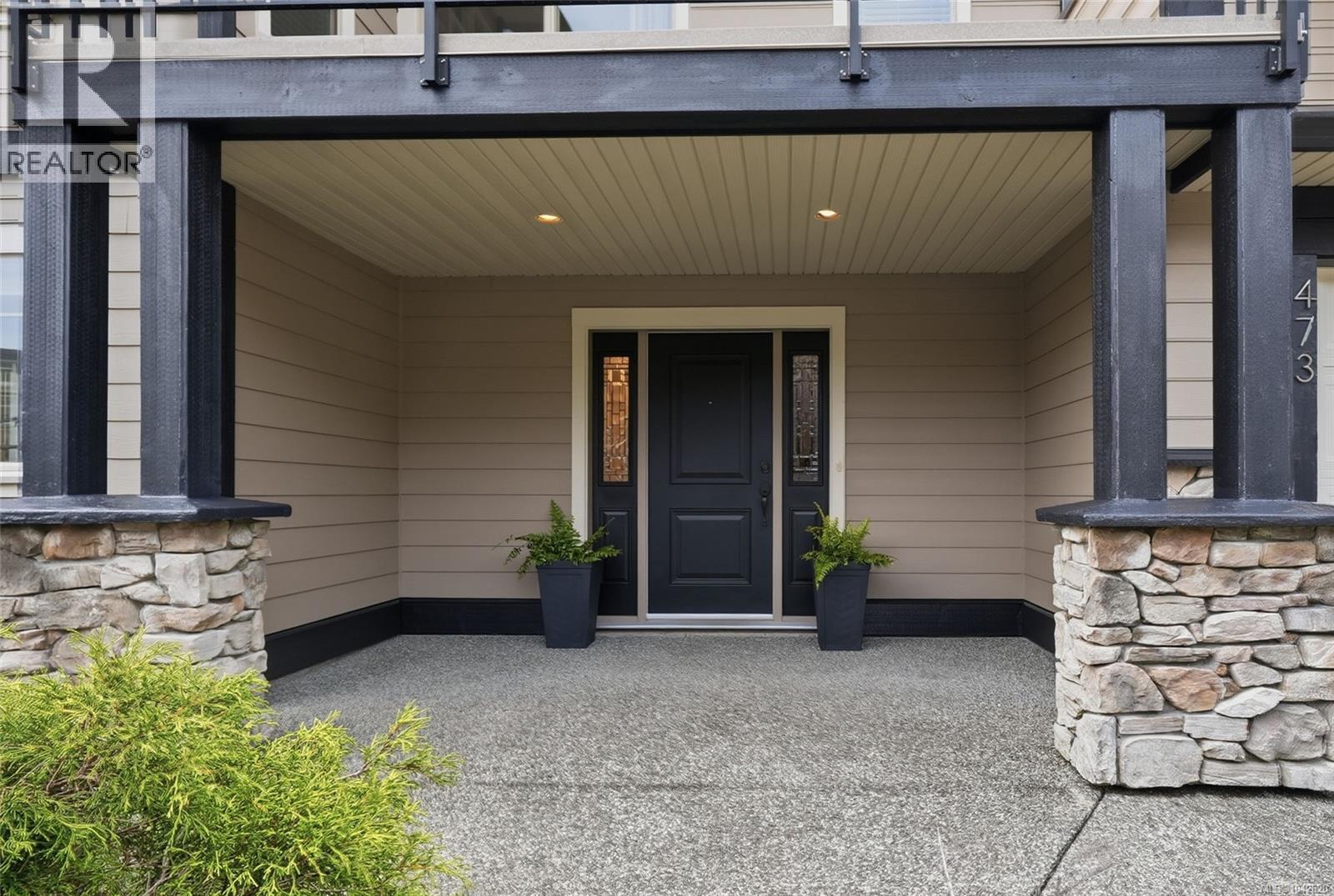 473 Nottingham Dr - 3