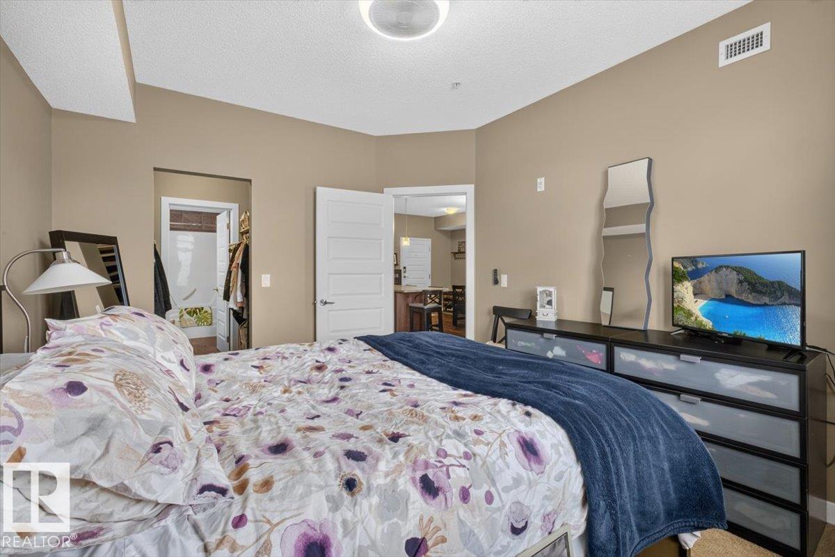 #312 8730 82 AV NW - 26