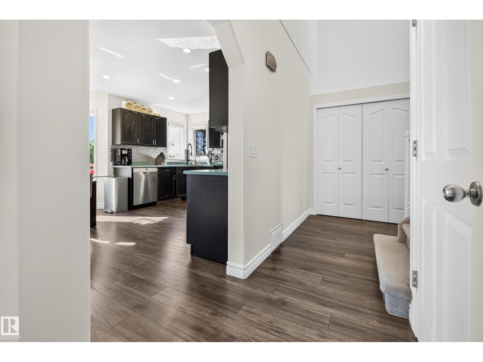 251 RIVER PT NW - 16