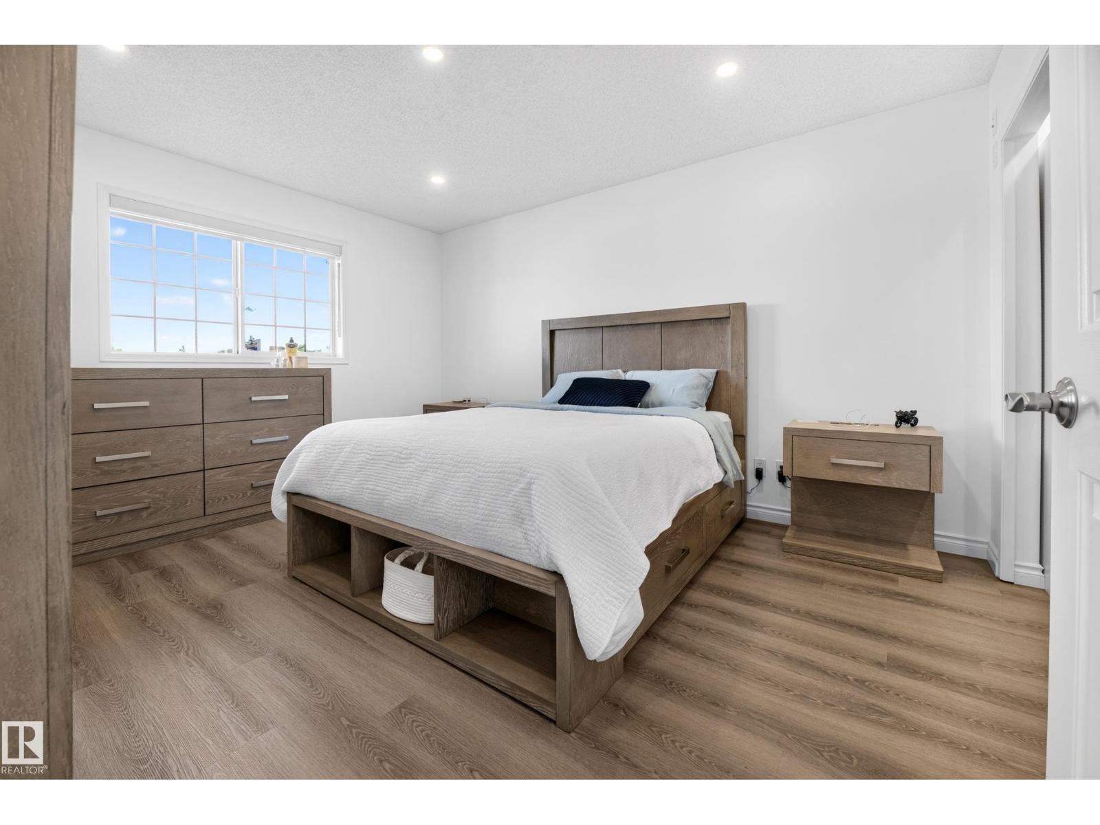 251 RIVER PT NW - 30