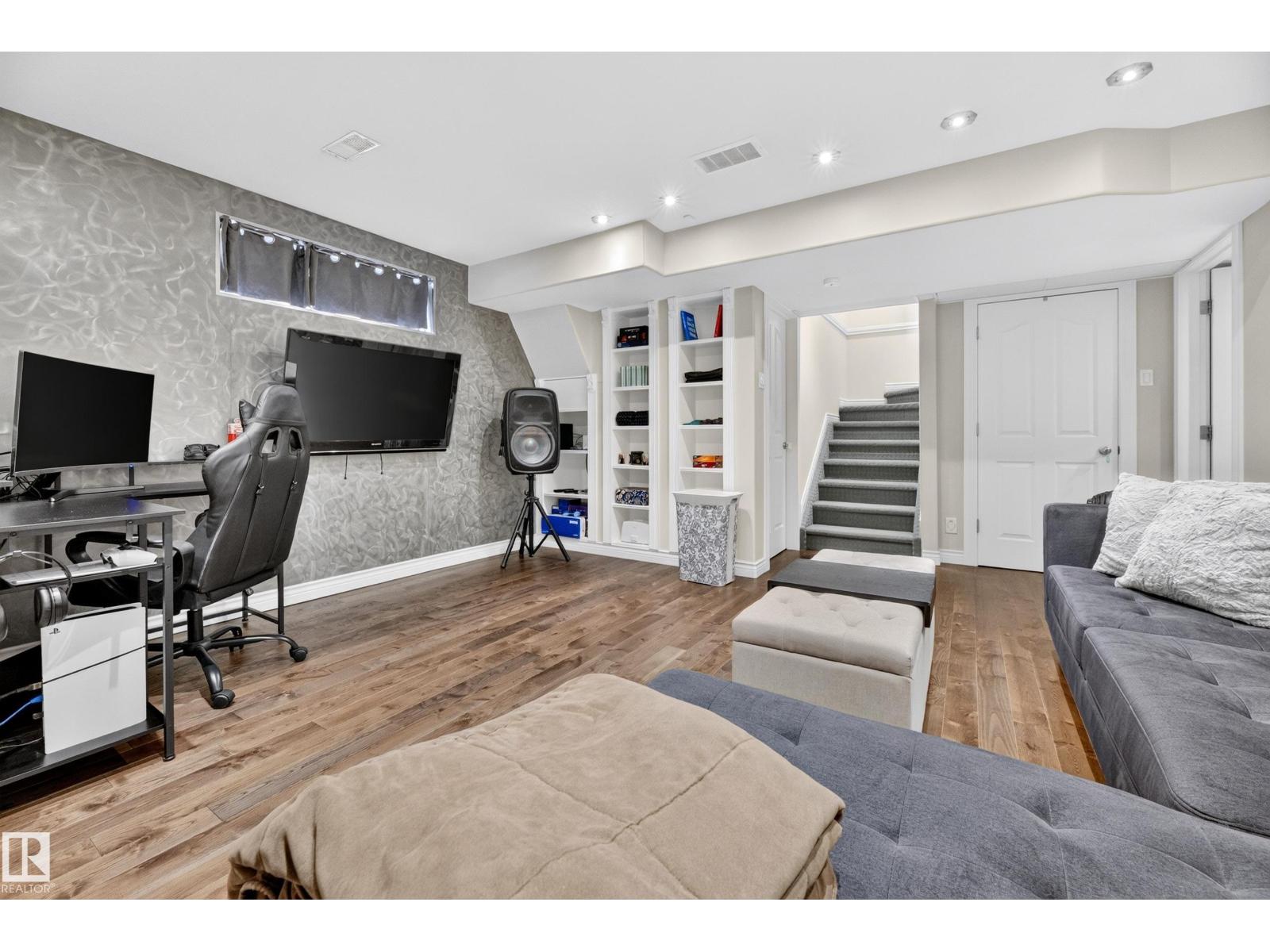 251 RIVER PT NW - 43