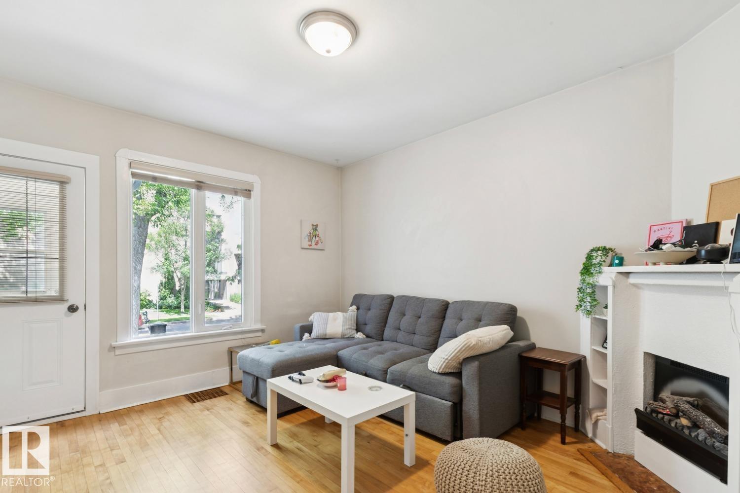 11229 99 AV NW - 10