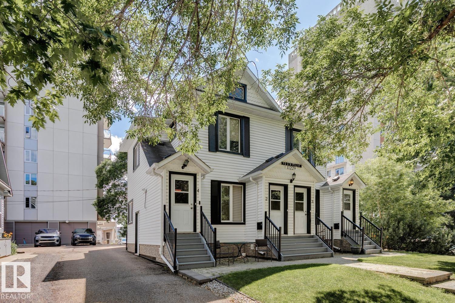 11229 99 AV NW - 26