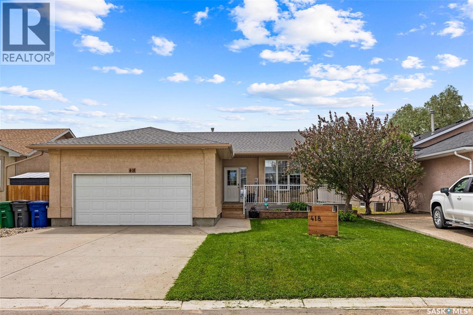 418 Hawkes STREET - 1