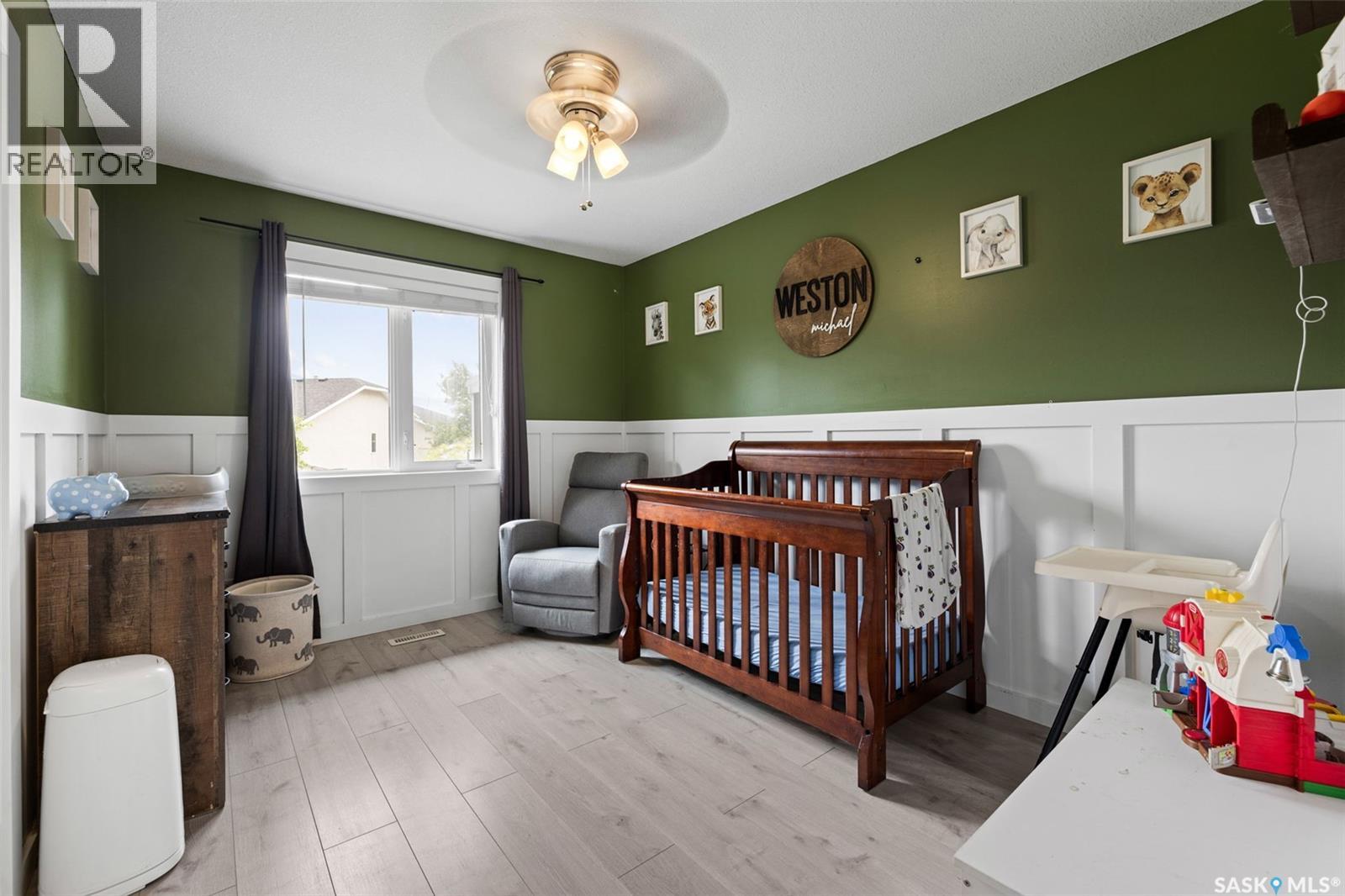 418 Hawkes STREET - 14