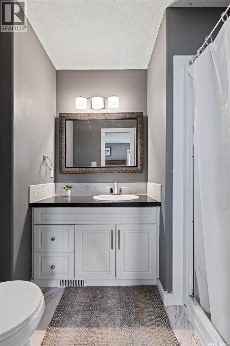 418 Hawkes STREET - 20