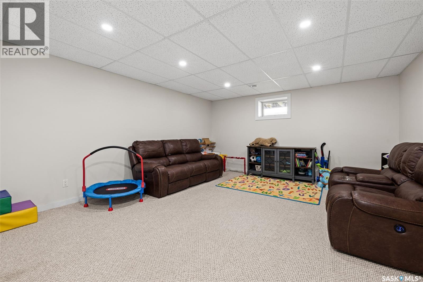 418 Hawkes STREET - 21