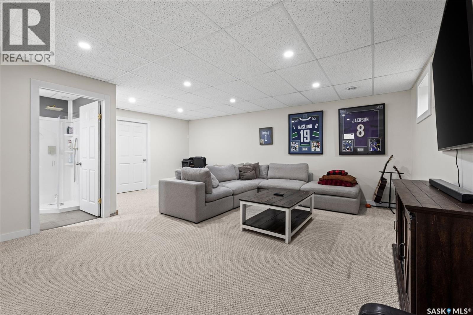 418 Hawkes STREET - 24