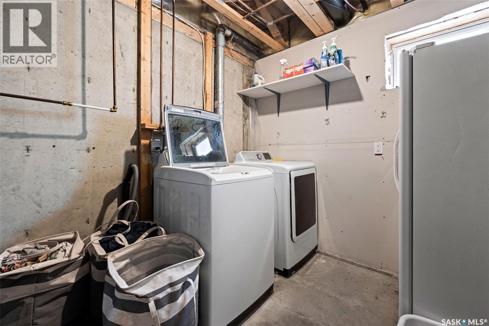 418 Hawkes STREET - 28