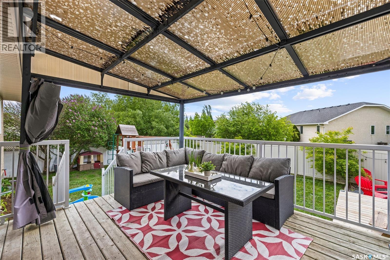 418 Hawkes STREET - 31