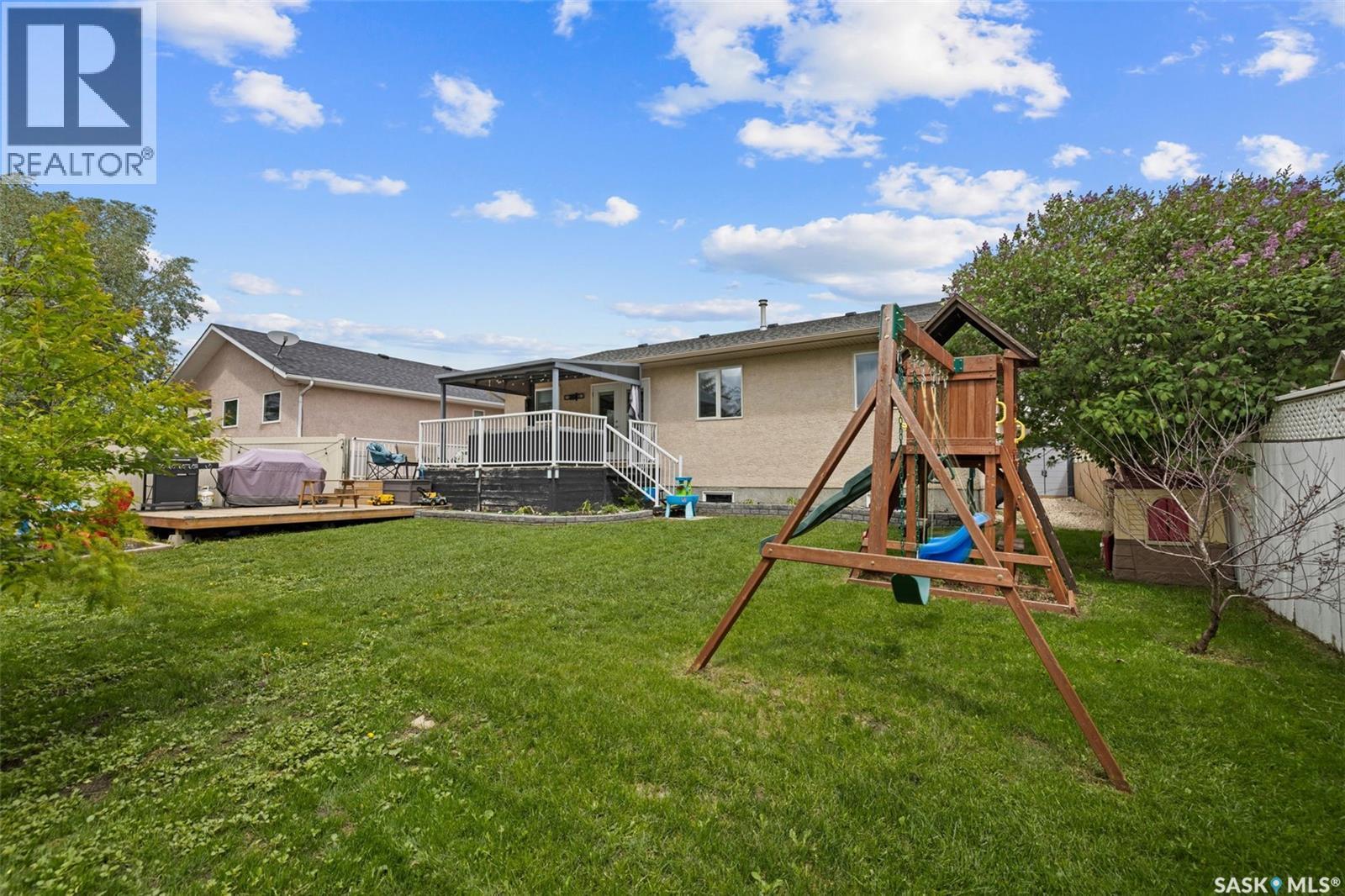 418 Hawkes STREET - 33