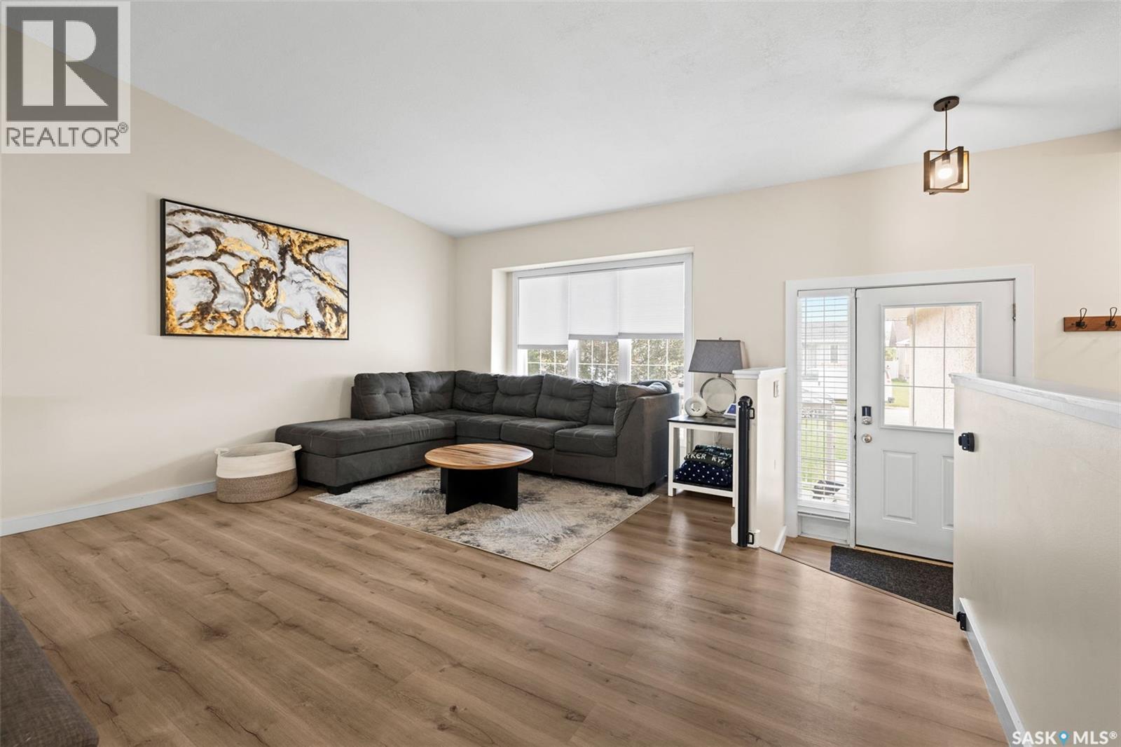 418 Hawkes STREET - 8