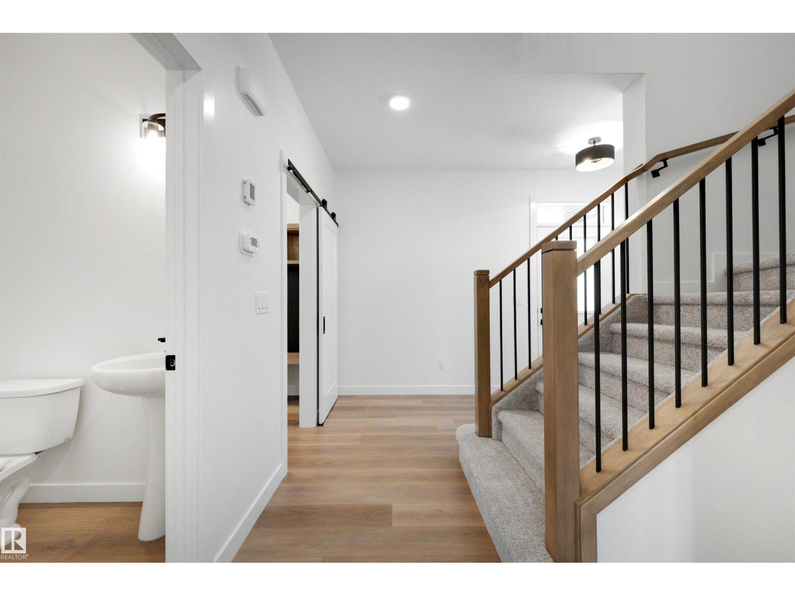30 ELSINORE PL NW - 17