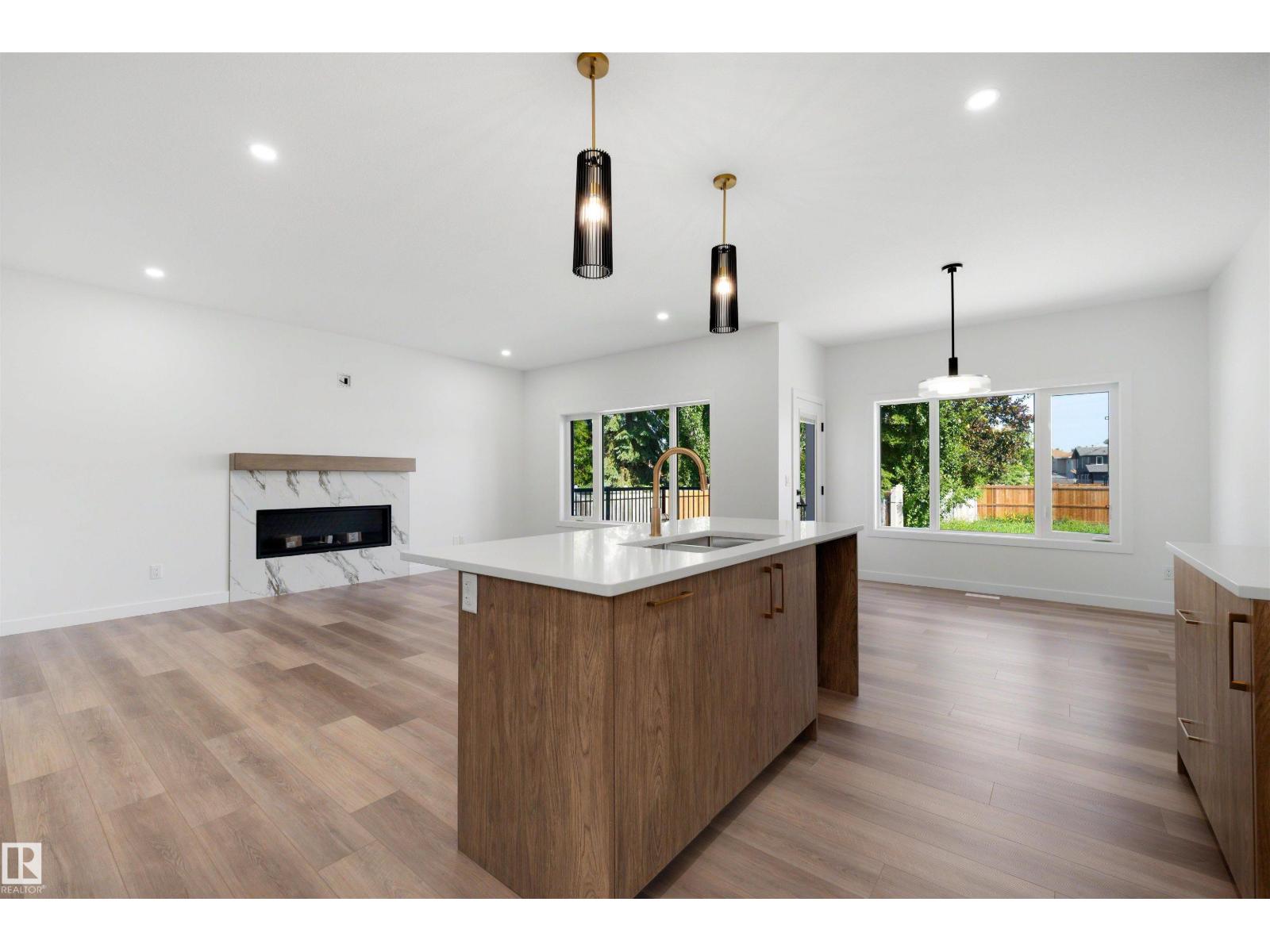 30 ELSINORE PL NW - 8