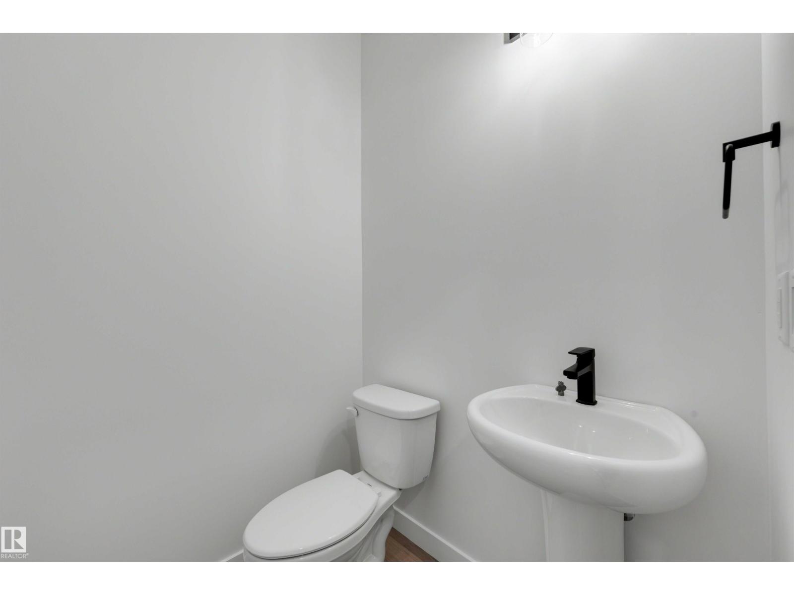 30 ELSINORE PL NW - 18