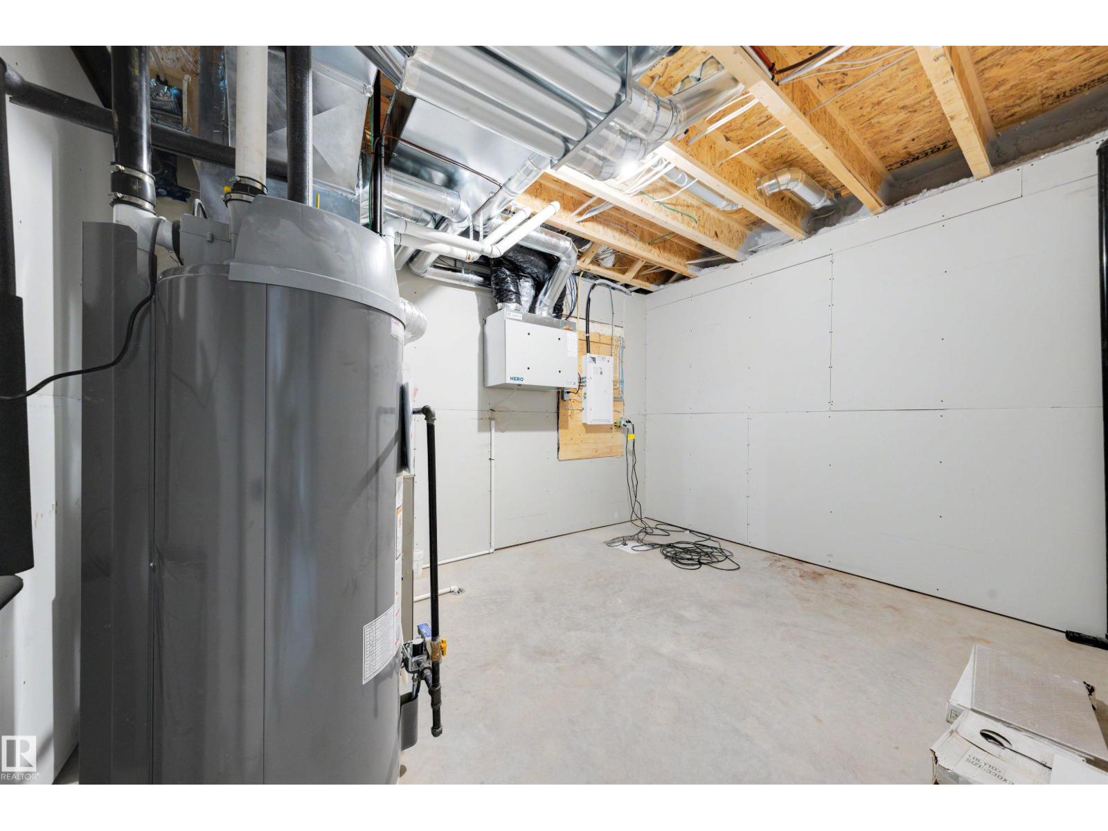 30 ELSINORE PL NW - 35
