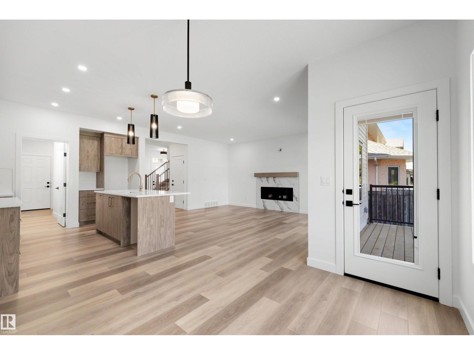 30 ELSINORE PL NW - 12