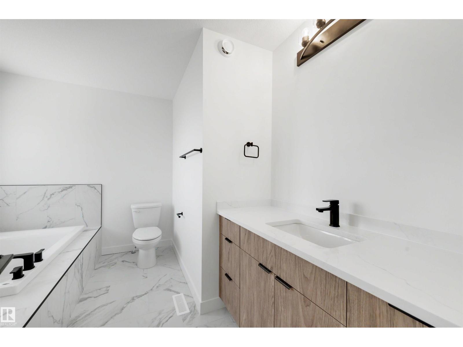 30 ELSINORE PL NW - 25