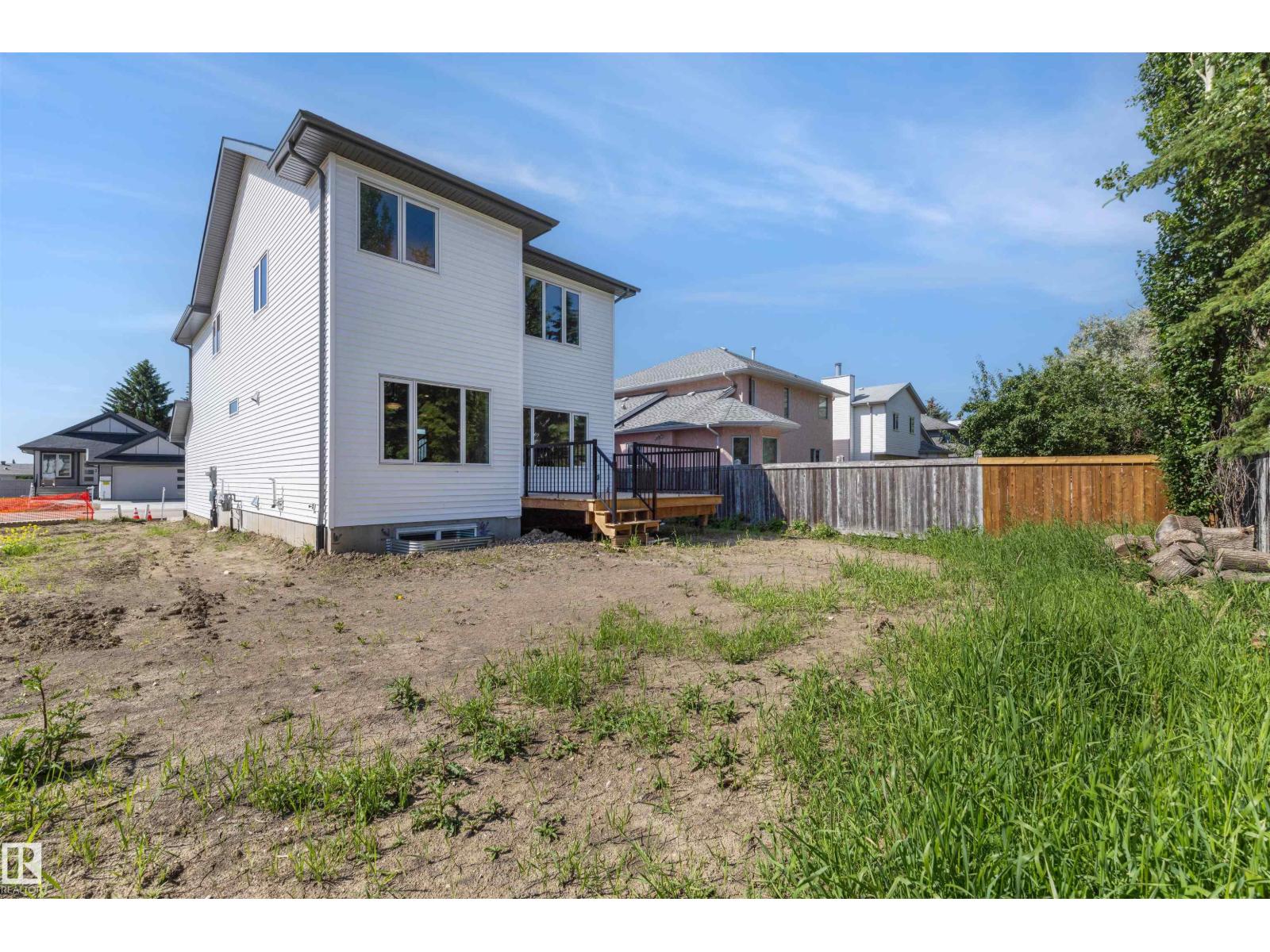 30 ELSINORE PL NW - 40