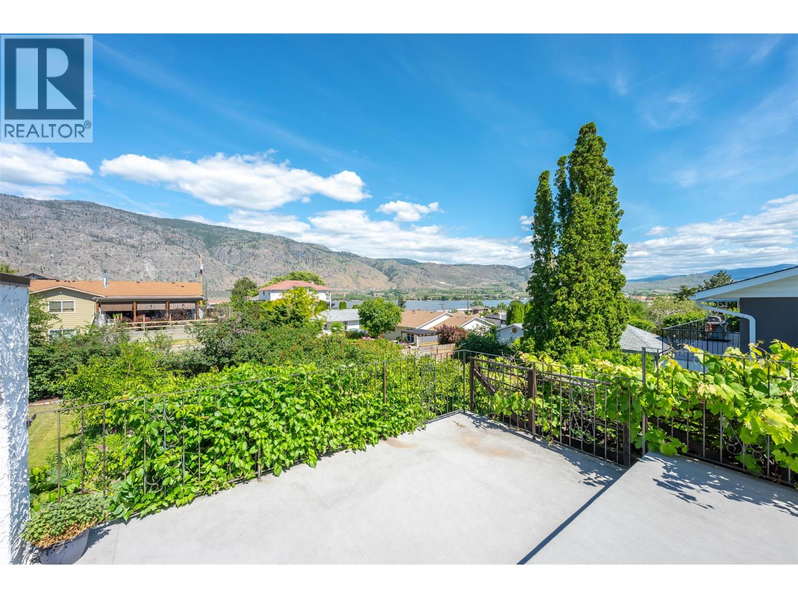 8405 87th Street - 82