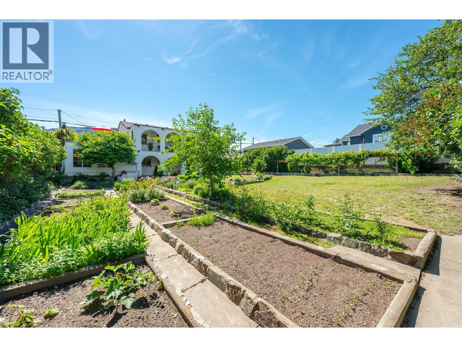 8405 87th Street - 89