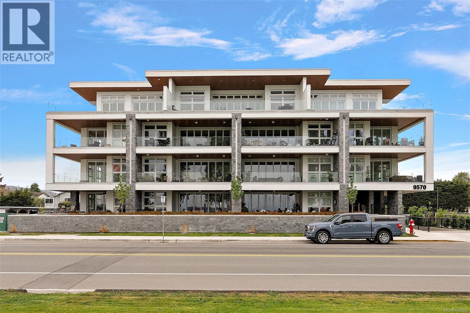 #203 9570 Fifth St - 27