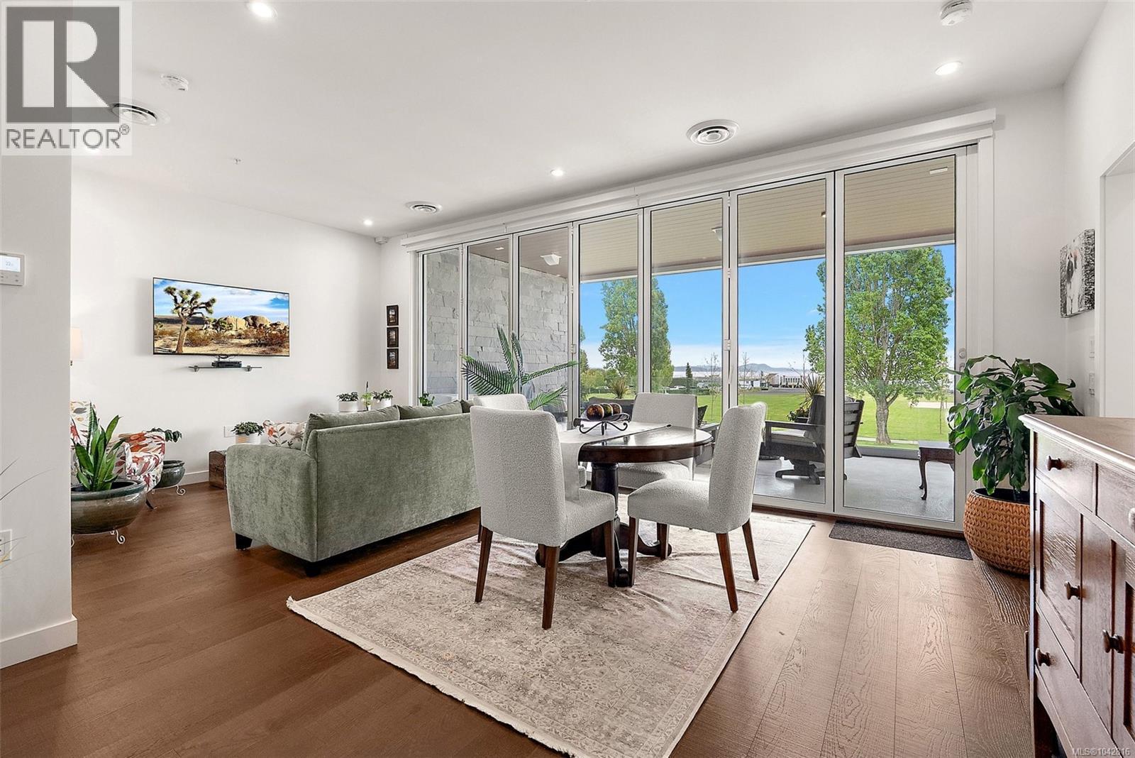 #203 9570 Fifth St - 9