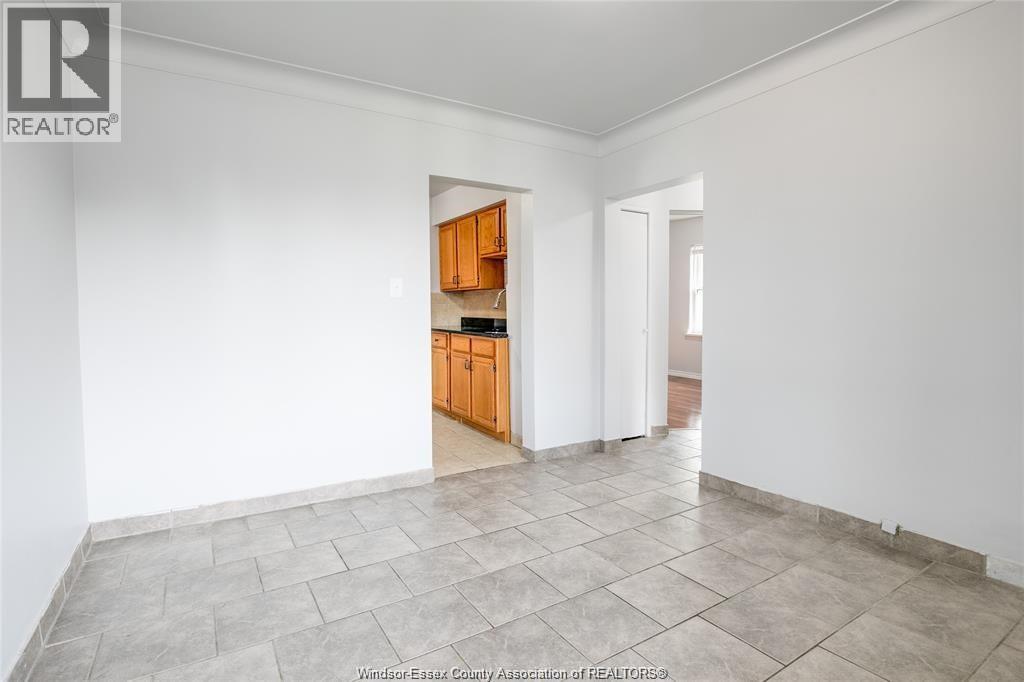 1238-1240 NIAGARA STREET - 13