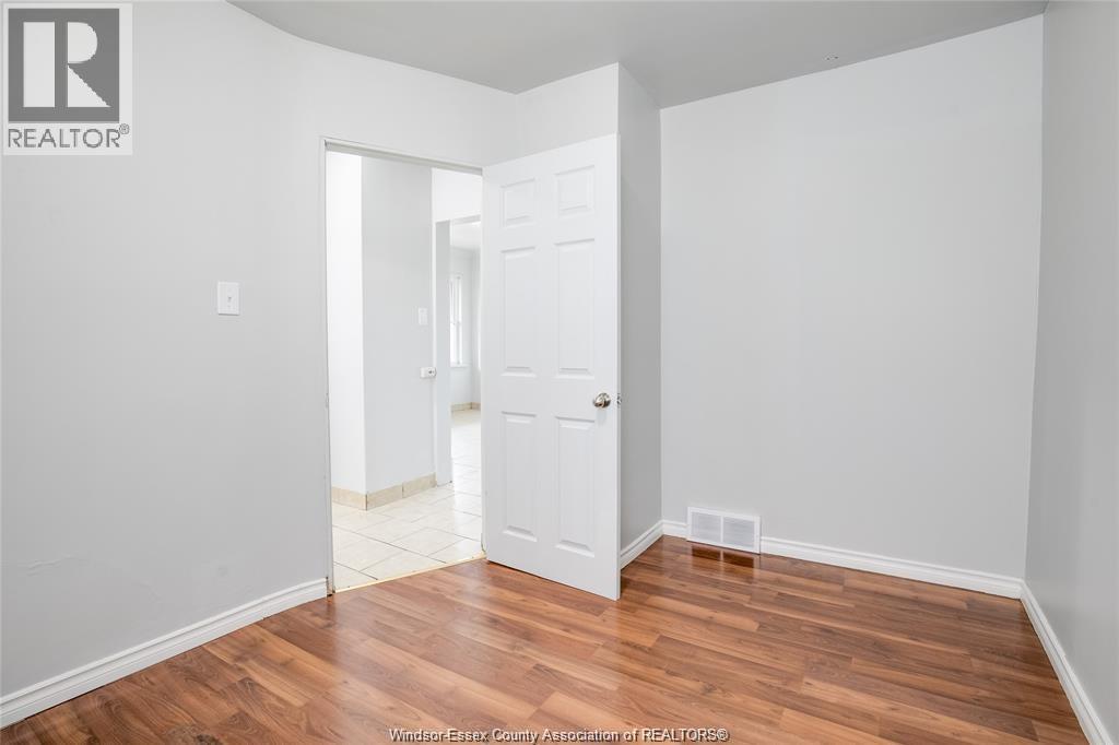 1238-1240 NIAGARA STREET - 9