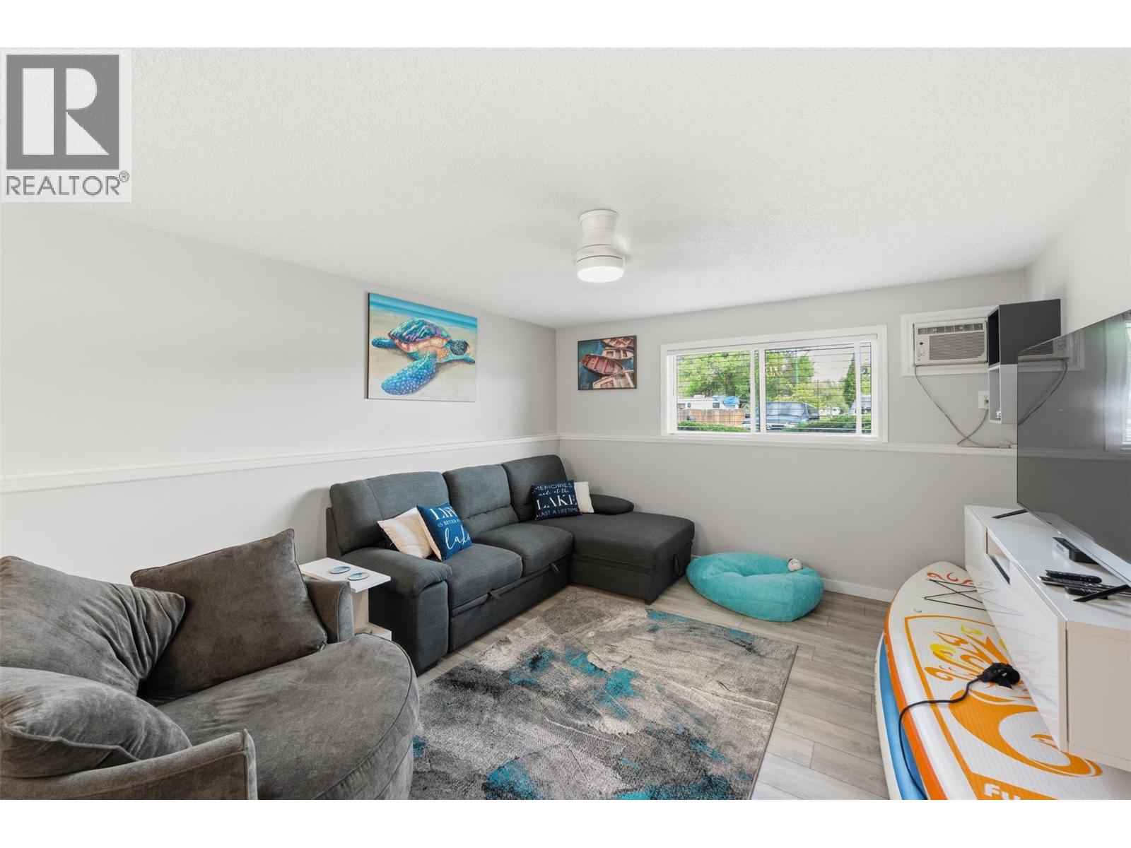 #104 110 Skaha Place - 9