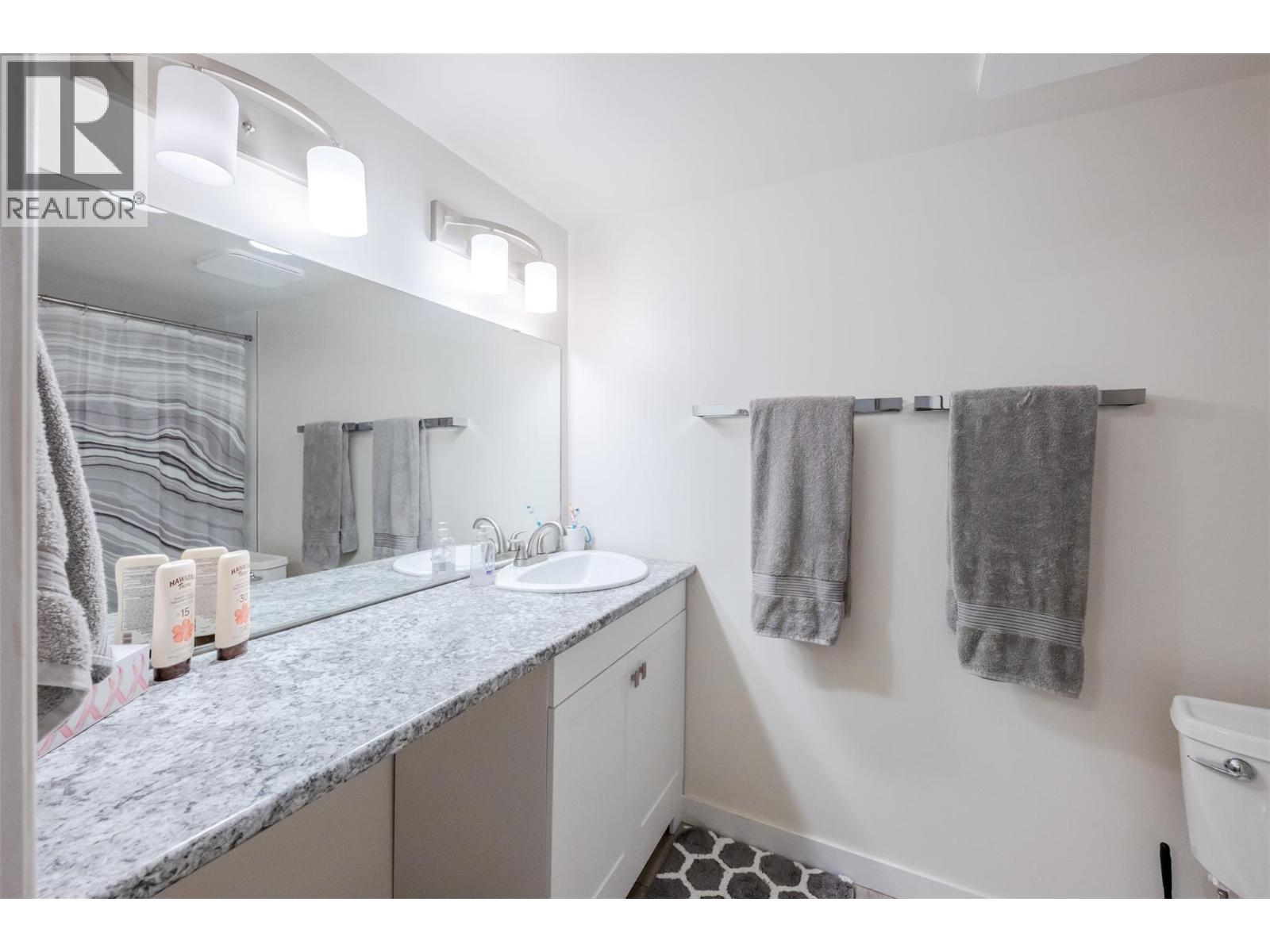 #104 110 Skaha Place - 33
