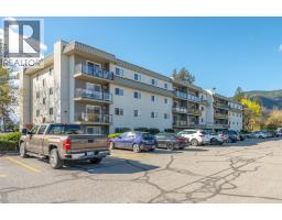 Kitchen - 110 Skaha Place Unit# 104, Penticton, BC V2A7L1 Photo 6