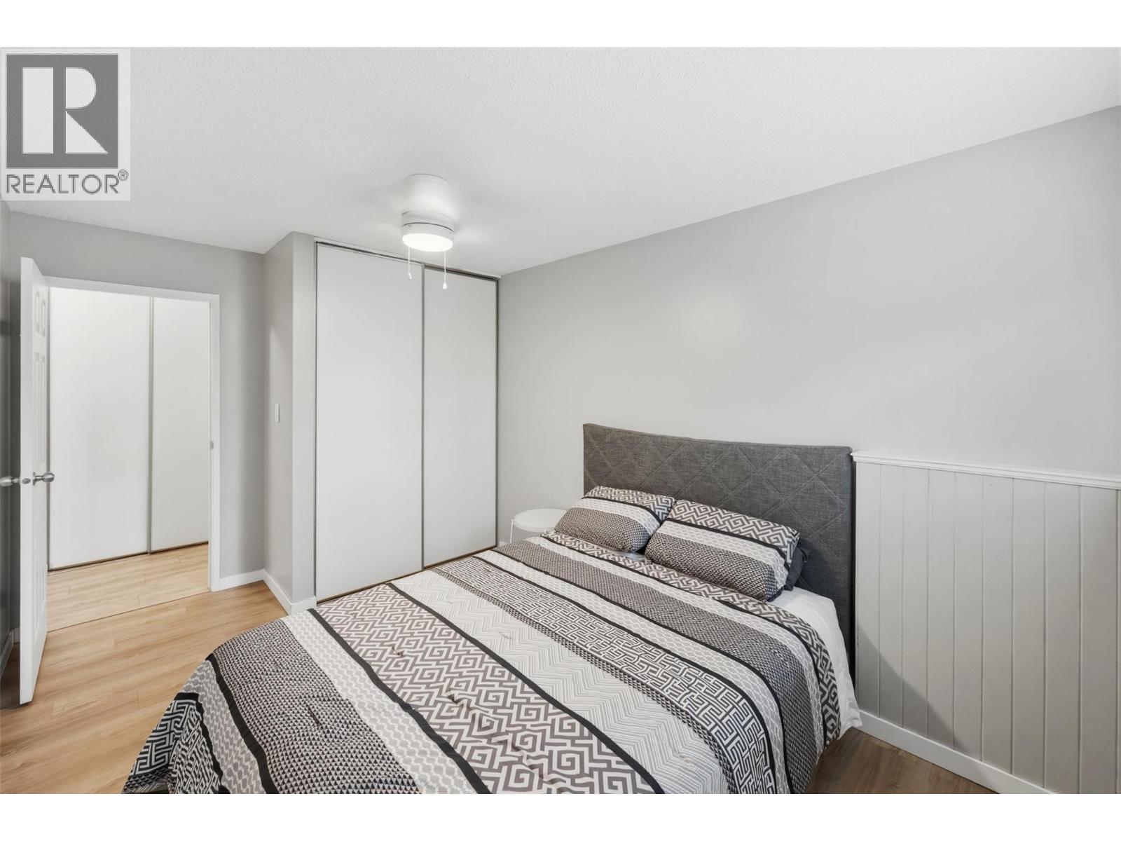 #104 110 Skaha Place - 27