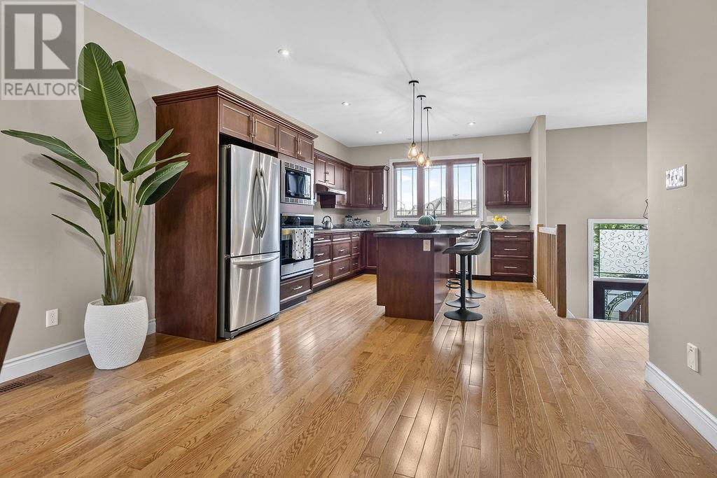 66 Eclipse Crescent - 2
