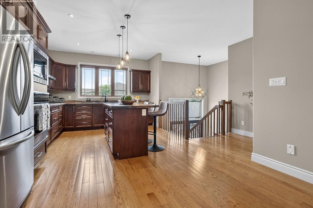 66 Eclipse Crescent - 3