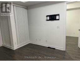 519 - 9201 Yonge Street, Richmond Hill, ON L4C6Z2 Photo 8