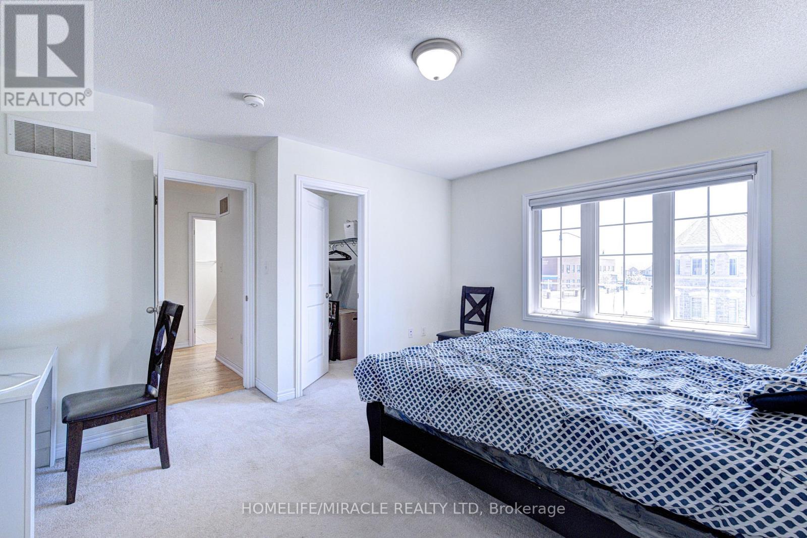 566 BRISDALE DRIVE - 27