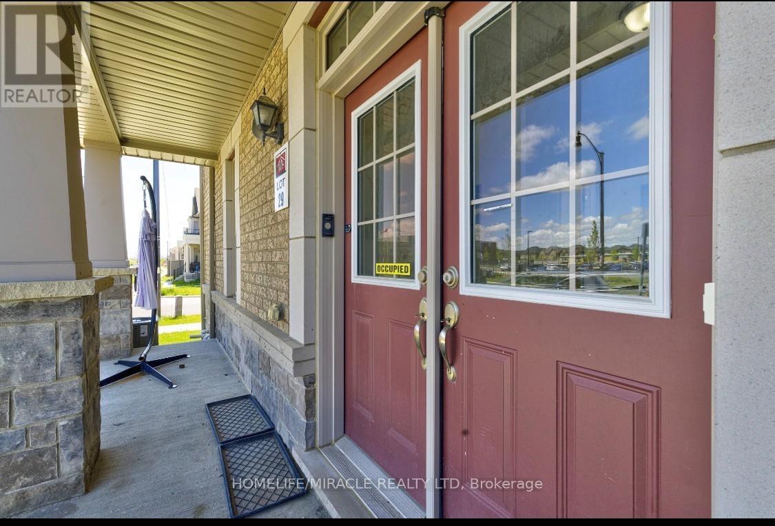 566 BRISDALE DRIVE - 4