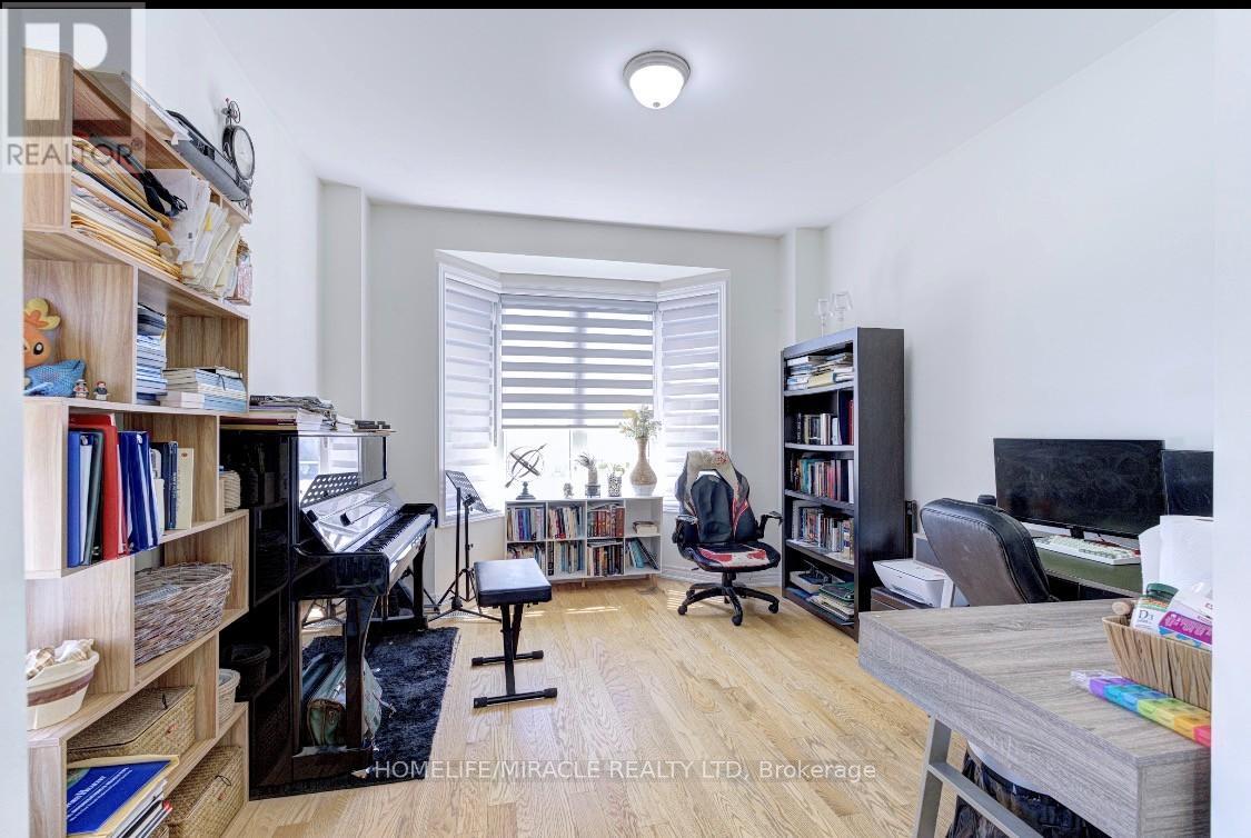 566 BRISDALE DRIVE - 6