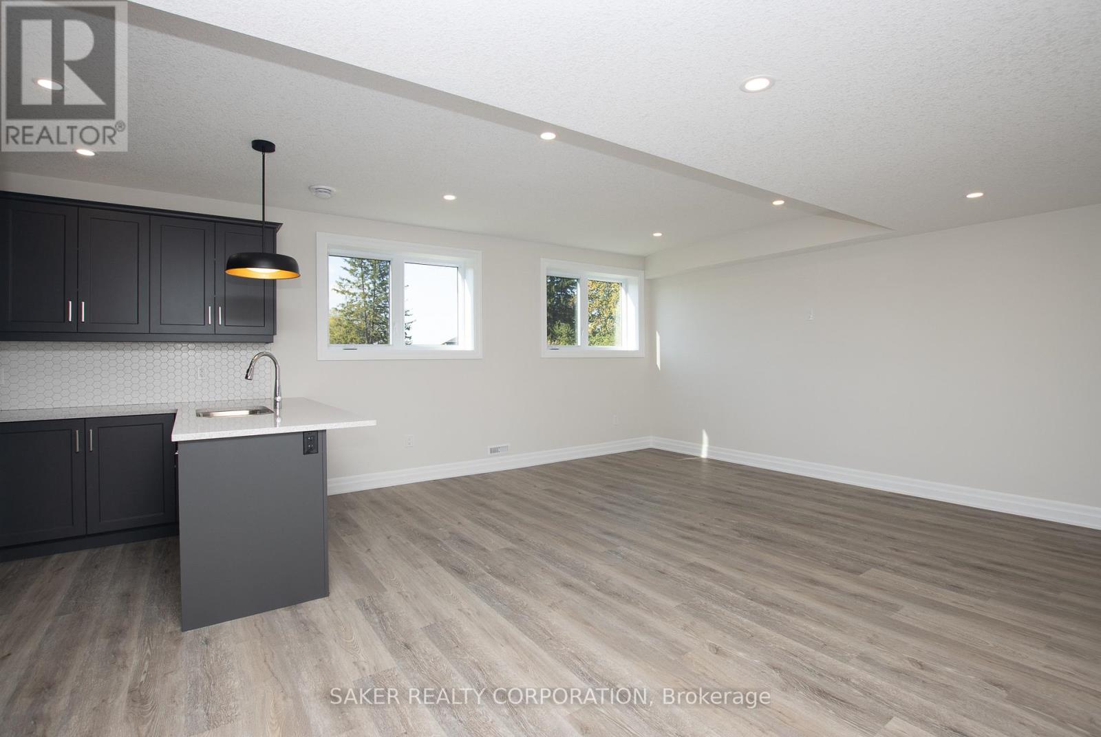 540 REGENT STREET - 35