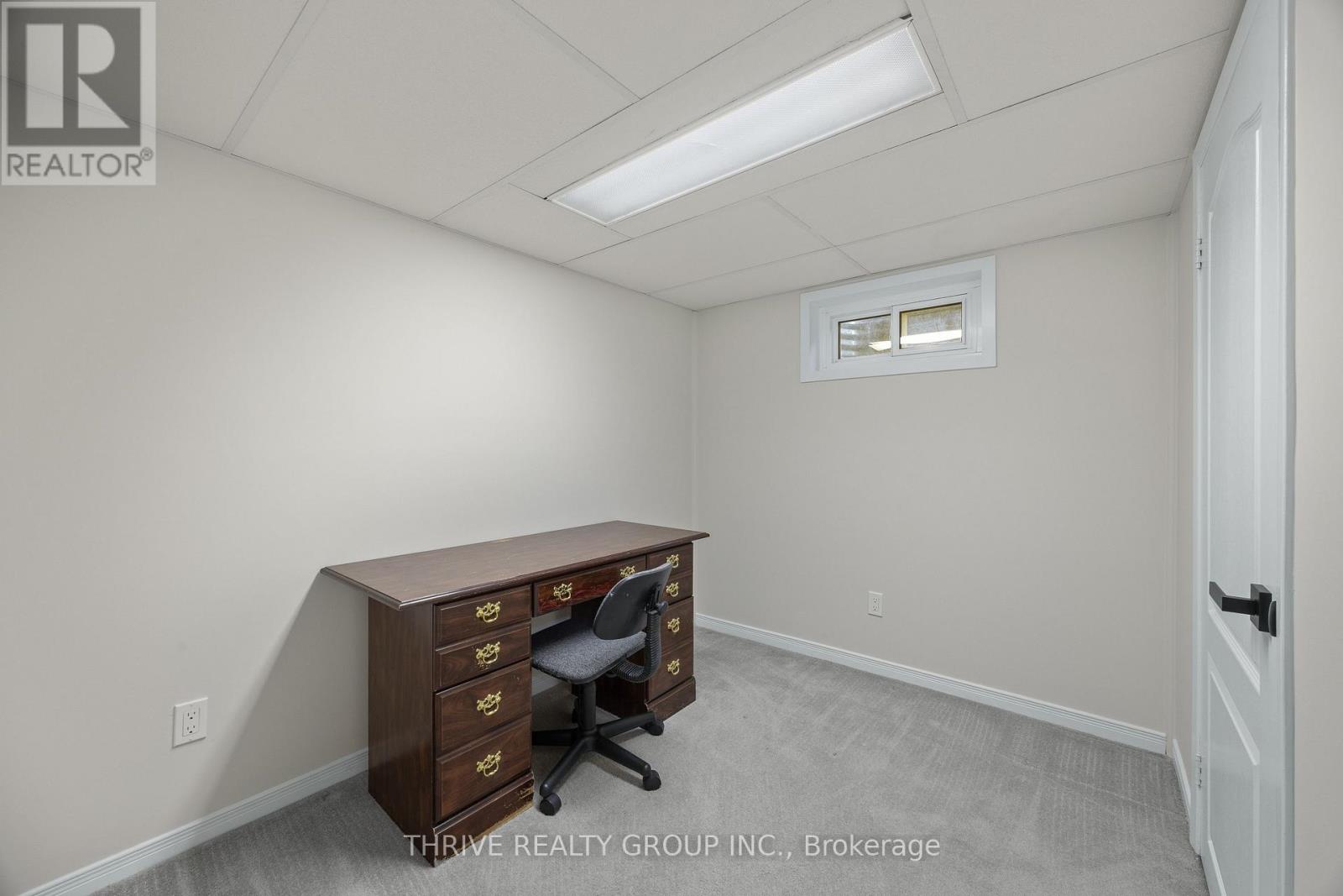 #12 210 CARLYLE DRIVE - 22