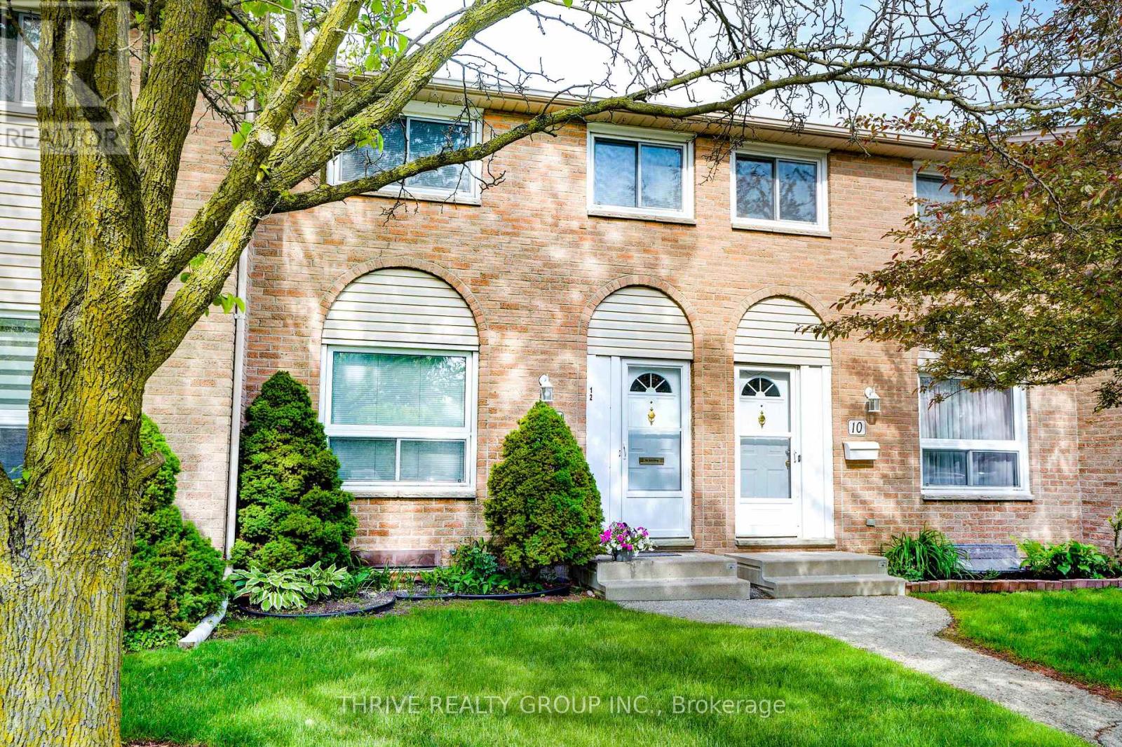 #12 210 CARLYLE DRIVE - 28