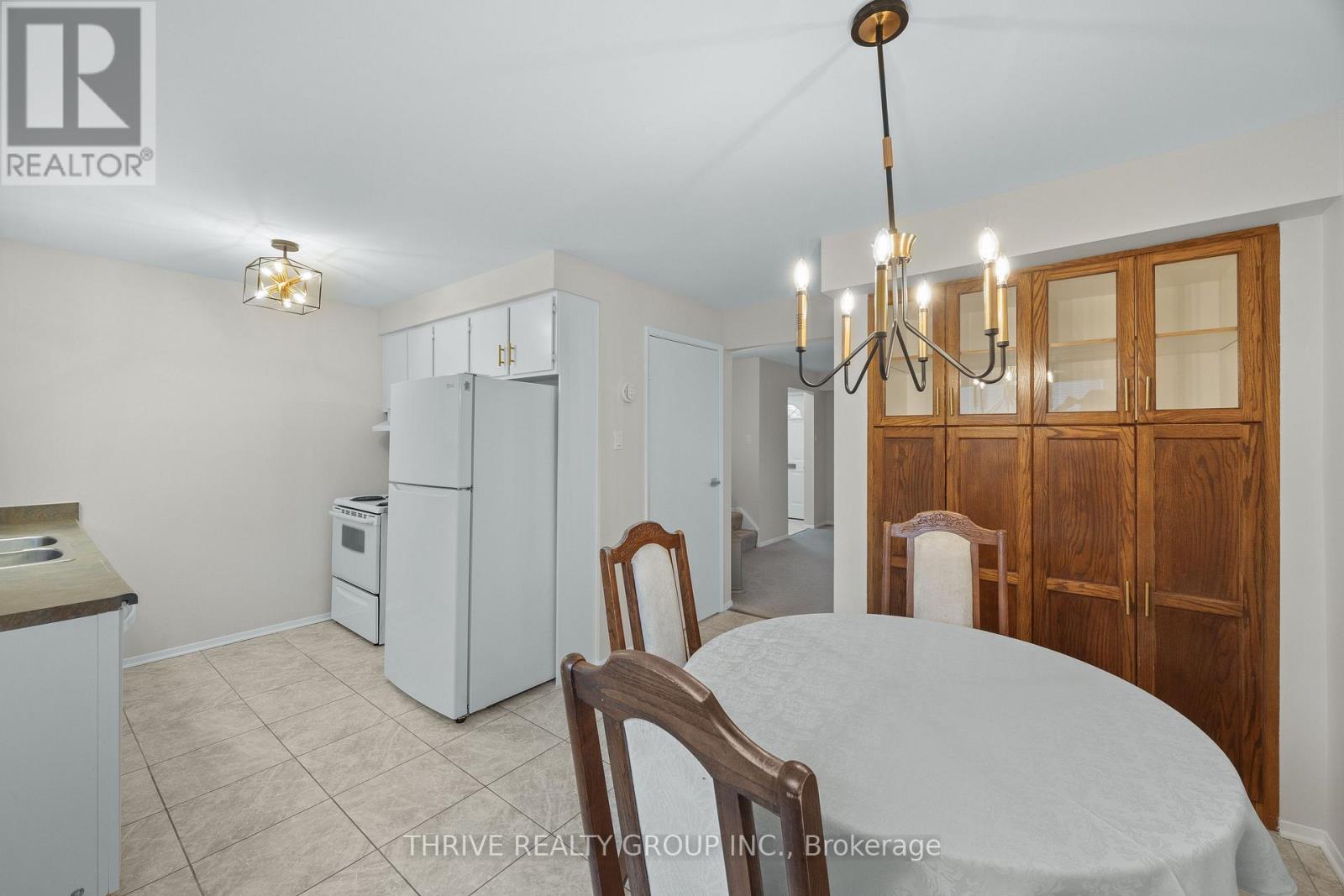 #12 210 CARLYLE DRIVE - 3