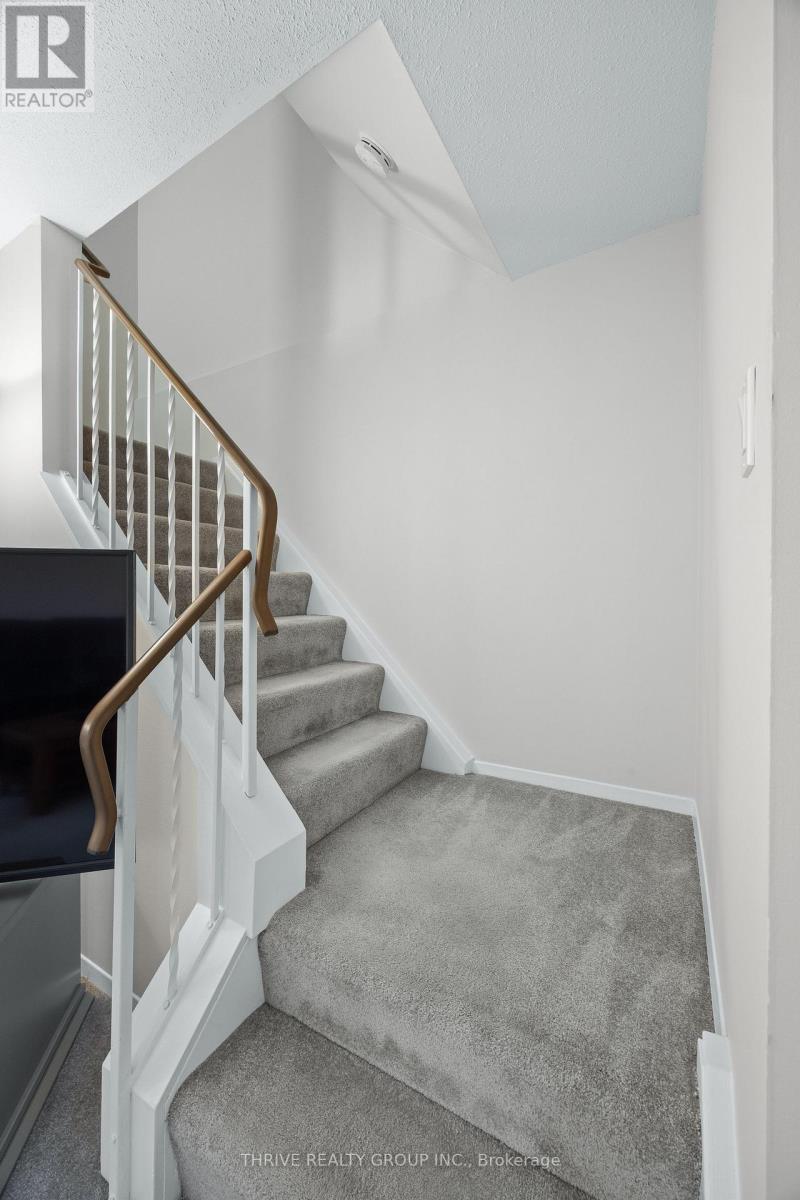 #12 210 CARLYLE DRIVE - 36